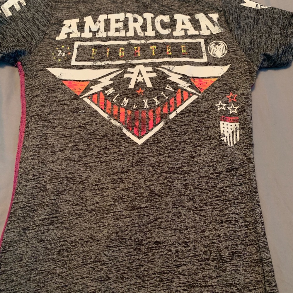 Buckle exclusive American Fighter shirt
